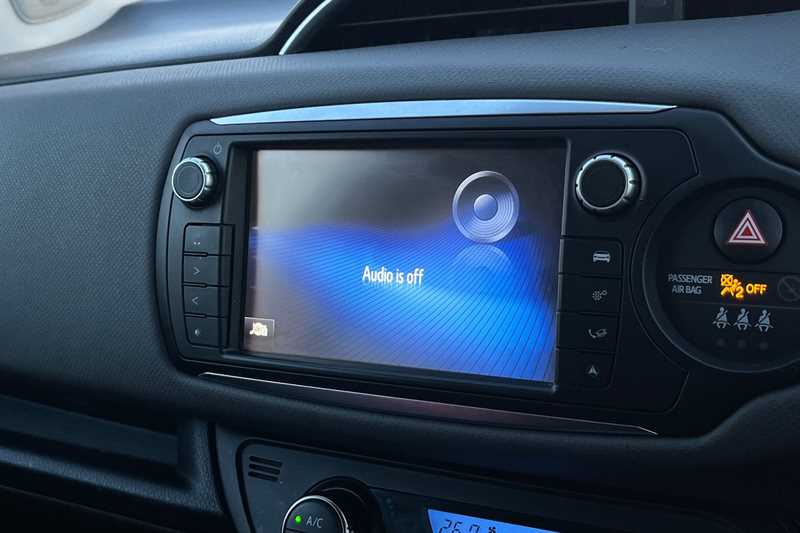 Used Toyota Yaris 2016 for sale - 77513595: Photo 17