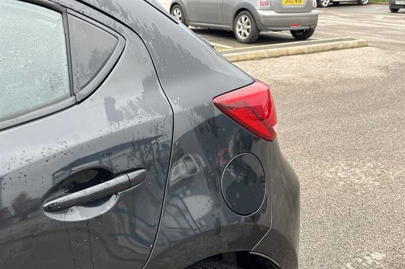 Used Mazda Mazda2 2015 for sale - 76515109: Photo 47