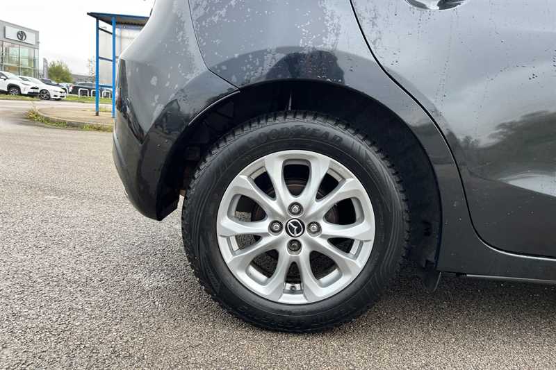 Used Mazda Mazda2 2015 for sale - 76515109: Photo 9