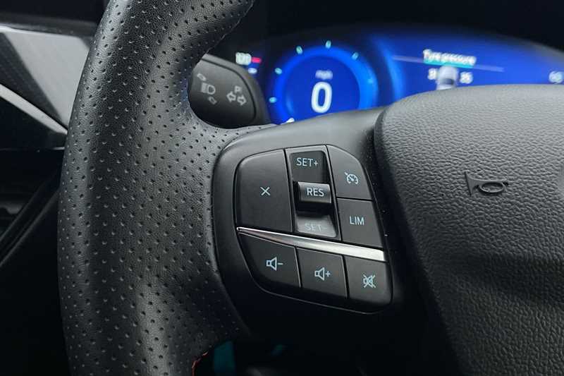 Used Ford Kuga 2023 for sale - 76731827: Photo 21