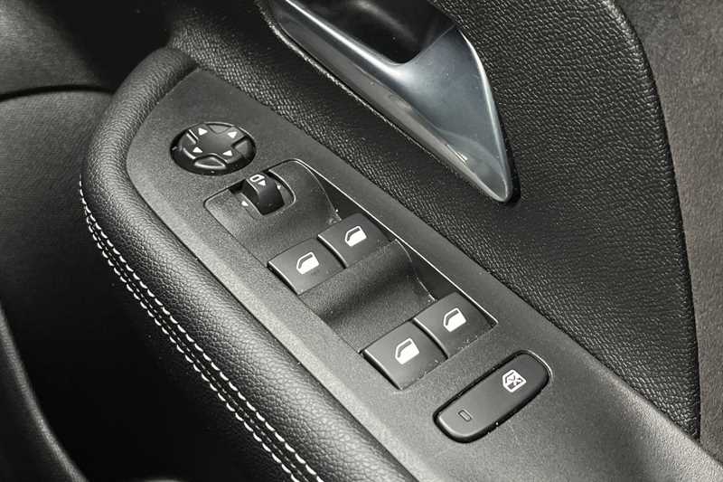 Used Vauxhall Mokka Electric 2022 for sale - 76999970: Photo 16