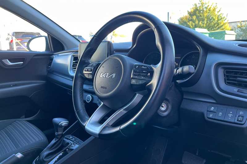 Used Kia Stonic 2022 for sale - 76191288: Photo 10