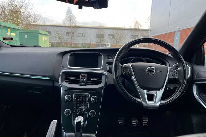 Used Volvo V40 2018 for sale - 77755789: Photo 12