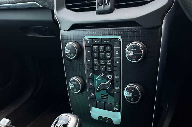 Used Volvo V40 2018 for sale - 77755789: Photo 15