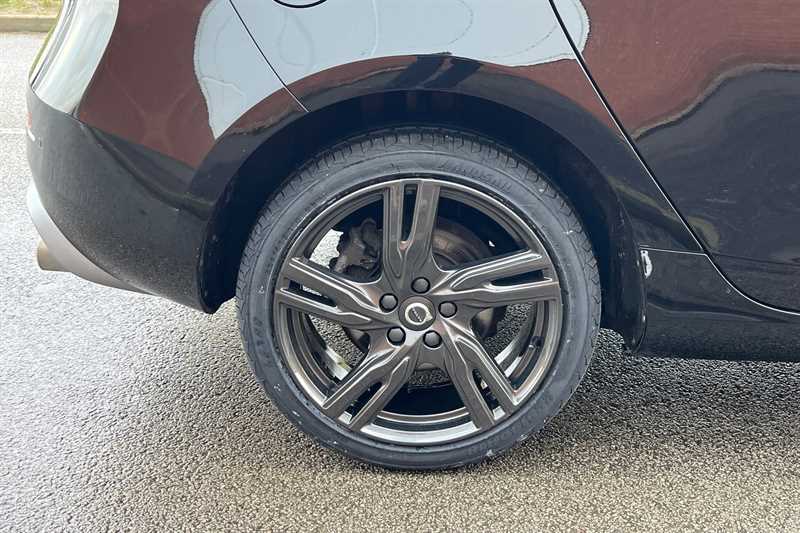 Used Volvo V40 2018 for sale - 77755789: Photo 35