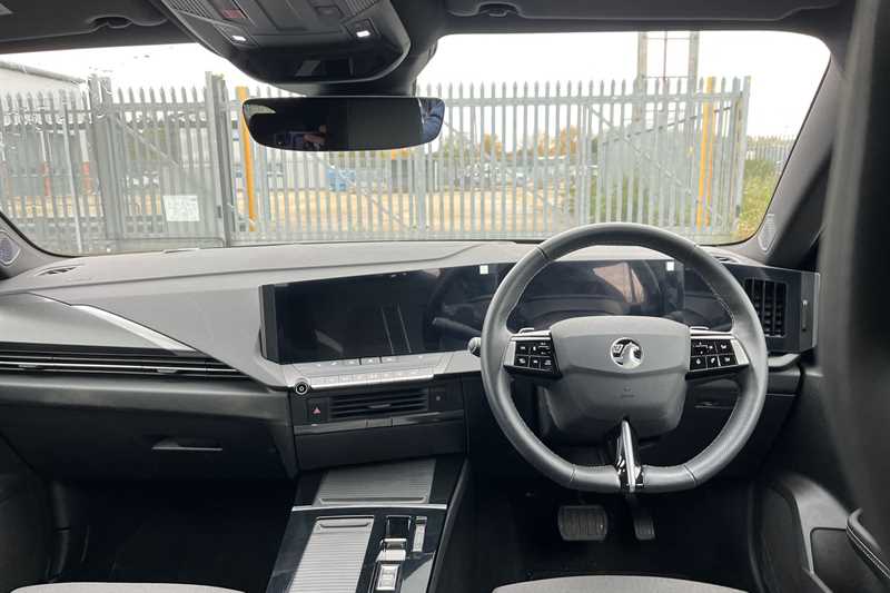 Used Vauxhall Astra 2025 for sale - 76999937: Photo 12