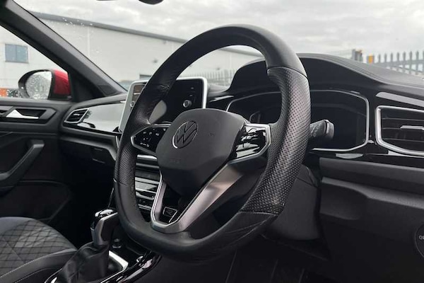 Used Volkswagen T-Roc 2023 for sale - 76087041: Photo 10