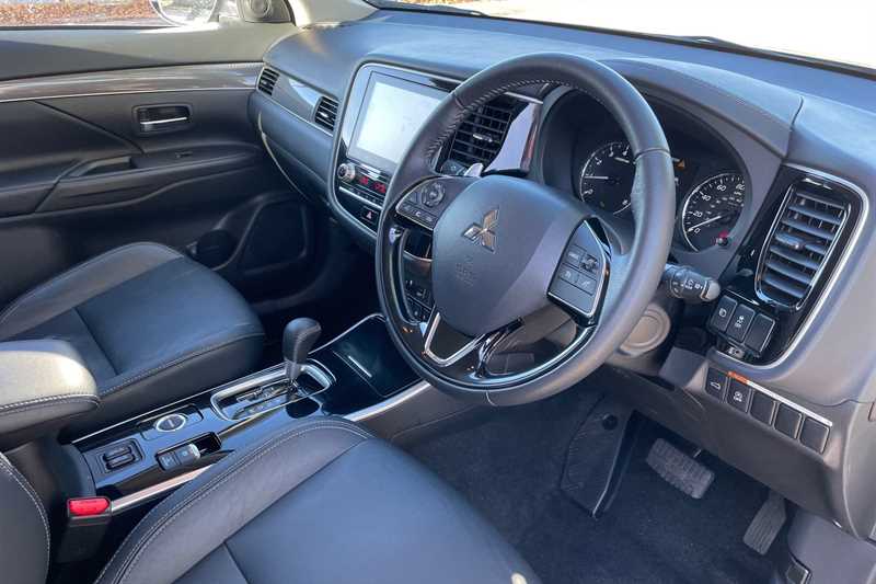 Used Mitsubishi Outlander 2020 for sale - 76754843: Photo 11