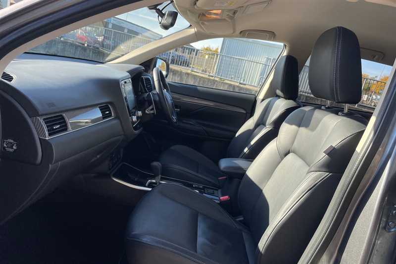 Used Mitsubishi Outlander 2020 for sale - 76754843: Photo 35