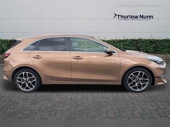 Used Kia Ceed 2022 for sale - 76773636: Photo