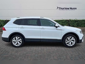 Used Volkswagen Tiguan Allspace 2023 for sale - 78277932: Photo