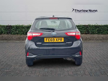 Used Toyota Yaris 2019 for sale - 78798968: Photo