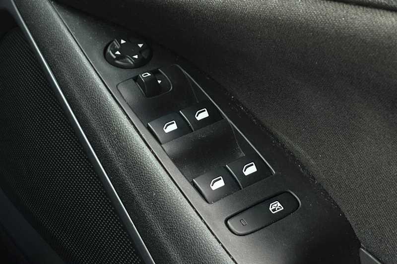 Used Vauxhall Crossland 2022 for sale - 76420560: Photo 16