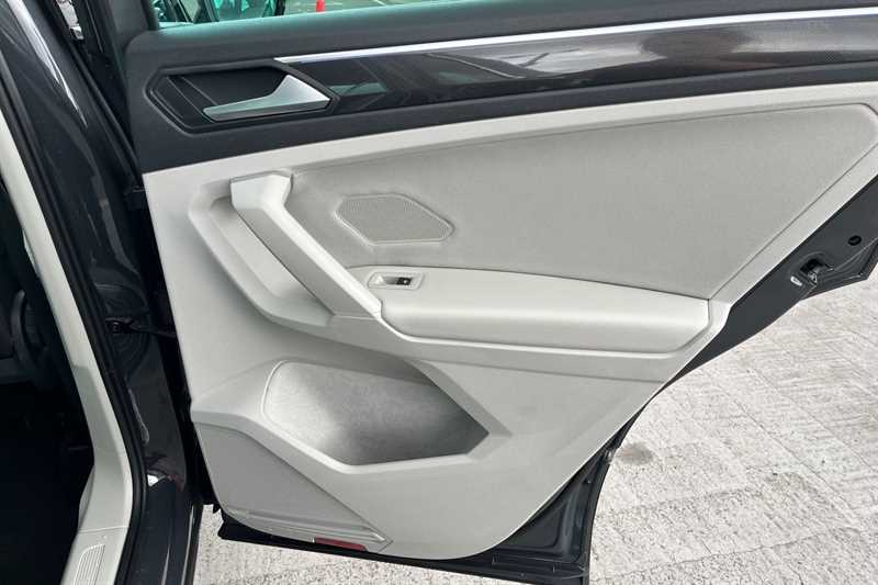 Used Volkswagen Tiguan 2022 for sale - 76169126: Photo 43