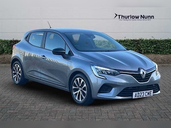 Used Renault Clio 2023 for sale - 75698870: Photo