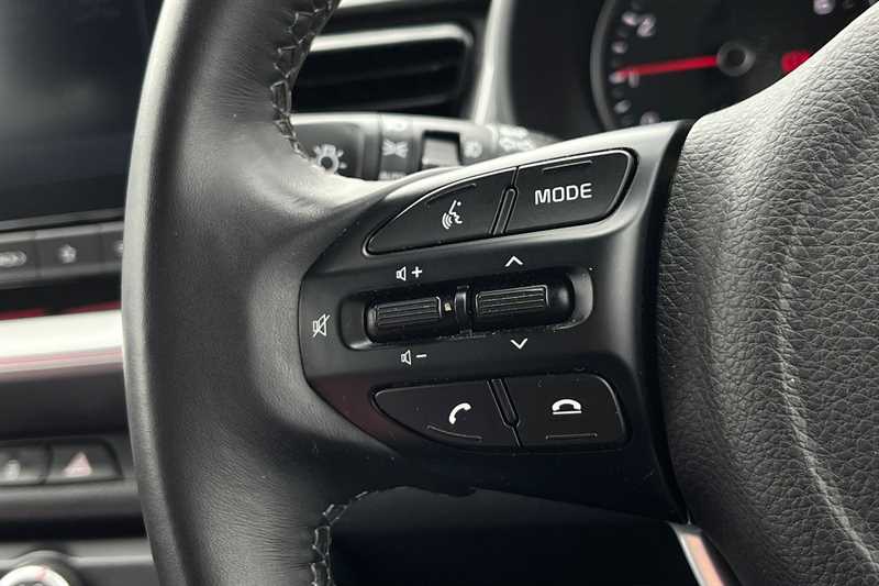 Used Kia Stonic 2022 for sale - 76773567: Photo 21