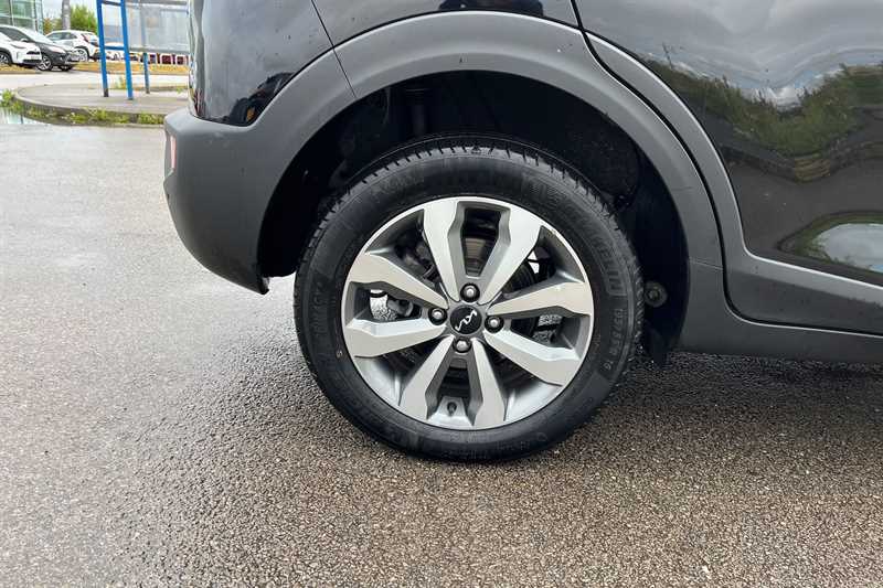 Used Kia Stonic 2022 for sale - 76773567: Photo 9