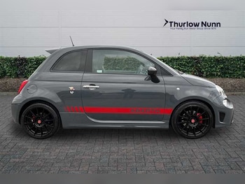 Used Abarth 695 2017 for sale - 77588742: Photo