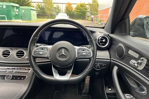 Used Mercedes-Benz E-Class 2020 for sale - 76168954: Photo 11
