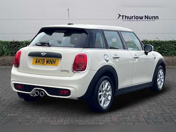 Used MINI Hatch 2019 for sale - 76773633: Photo