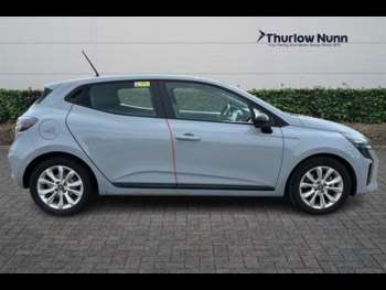 Used Renault Clio 2024 for sale - 74801262: Photo