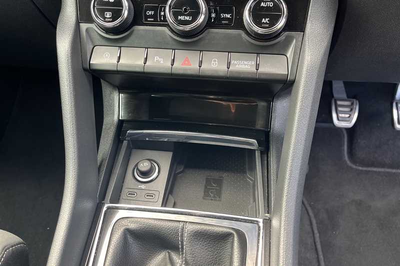 Used Skoda Karoq 2023 for sale - 77146537: Photo 15