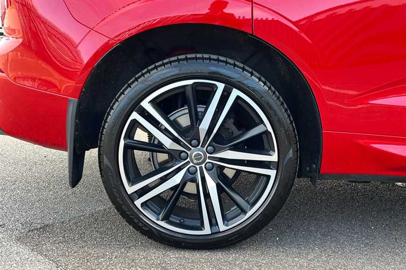 Used Volvo XC60 2018 for sale - 76074717: Photo 35
