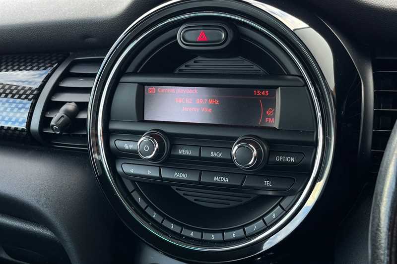 Used MINI Hatch 2015 for sale - 76372647: Photo 17