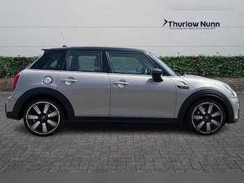 Used MINI Hatch 2022 for sale - 75887190: Photo