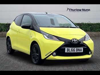 2016 - 1.0 VVT-i x-cite 3 Yellow Bi-Tone Hatchback 5dr Petrol Manual Euro 6 (68 ps
