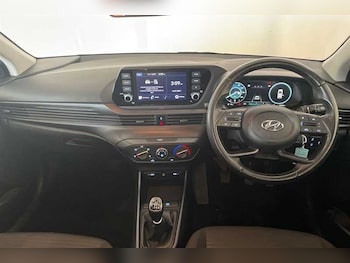 Used Hyundai i20 2022 for sale - 76339022: Photo