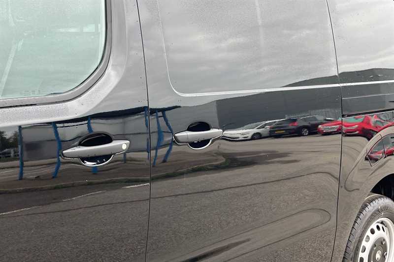 Used Vauxhall Vivaro 2025 for sale - 77146009: Photo 50