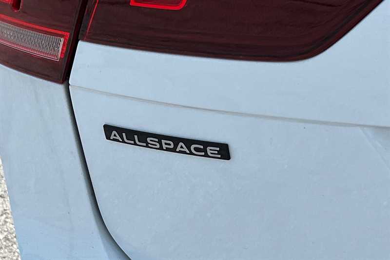 Used Volkswagen Tiguan Allspace 2023 for sale - 76191244: Photo 26