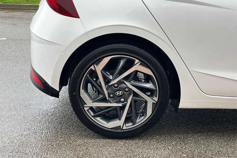 Used Hyundai i20 2023 for sale - 76552630: Photo 34