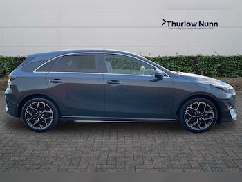 Used Kia Ceed 2023 for sale - 76610031: Photo