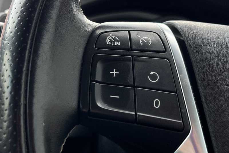 Used Volvo V40 2018 for sale - 77513229: Photo 21