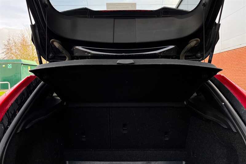 Used Volvo V40 2018 for sale - 77513229: Photo 24