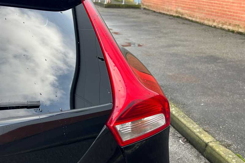 Used Volvo V40 2018 for sale - 77513229: Photo 30