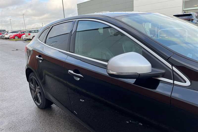 Used Volvo V40 2018 for sale - 77513229: Photo 37