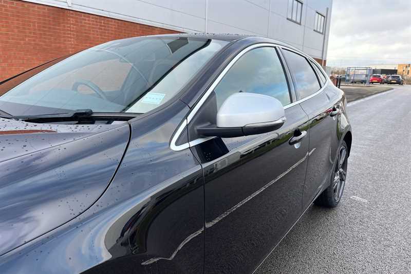 Used Volvo V40 2018 for sale - 77513229: Photo 45