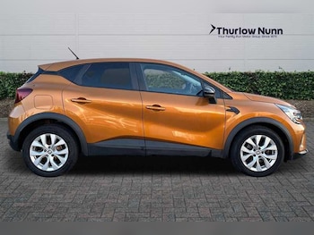 Used Renault Captur 2022 for sale - 76034171: Photo