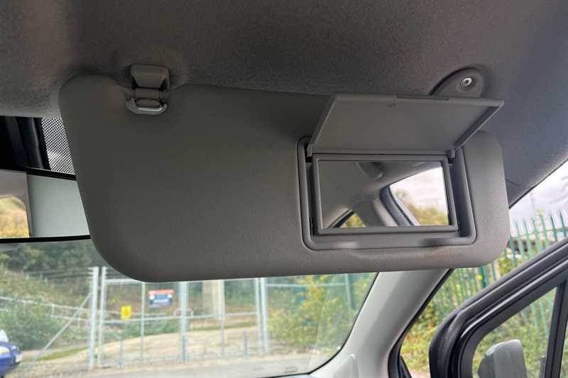 Used Toyota Yaris 2019 for sale - 77471773: Photo 36