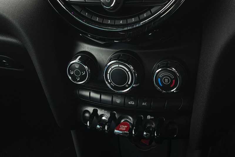 Used MINI Convertible 2019 for sale - 76967083: Photo 15