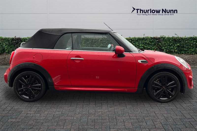 Used MINI Convertible 2019 for sale - 76967083: Photo 2