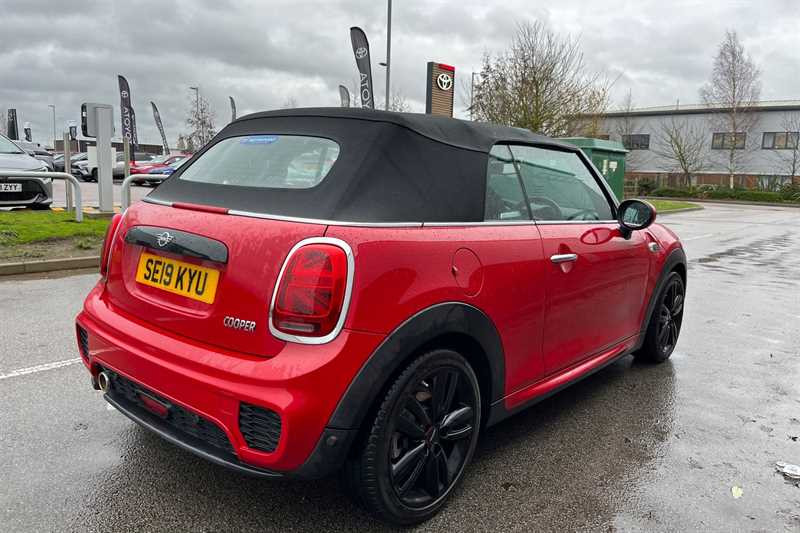 Used MINI Convertible 2019 for sale - 76967083: Photo 32