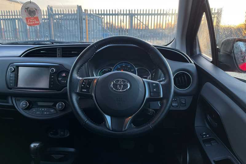 Used Toyota Yaris 2016 for sale - 77471573: Photo 11