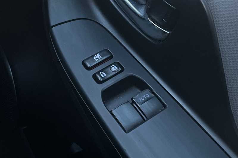 Used Toyota Yaris 2016 for sale - 77471573: Photo 16