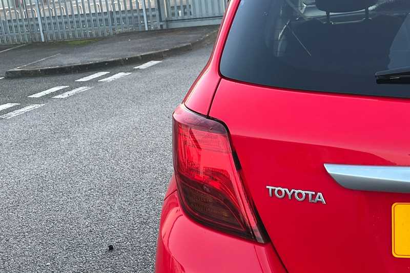 Used Toyota Yaris 2016 for sale - 77471573: Photo 29