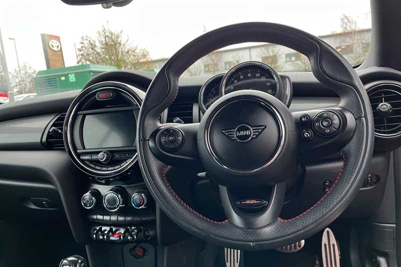 Used MINI Convertible 2019 for sale - 77146439: Photo 11