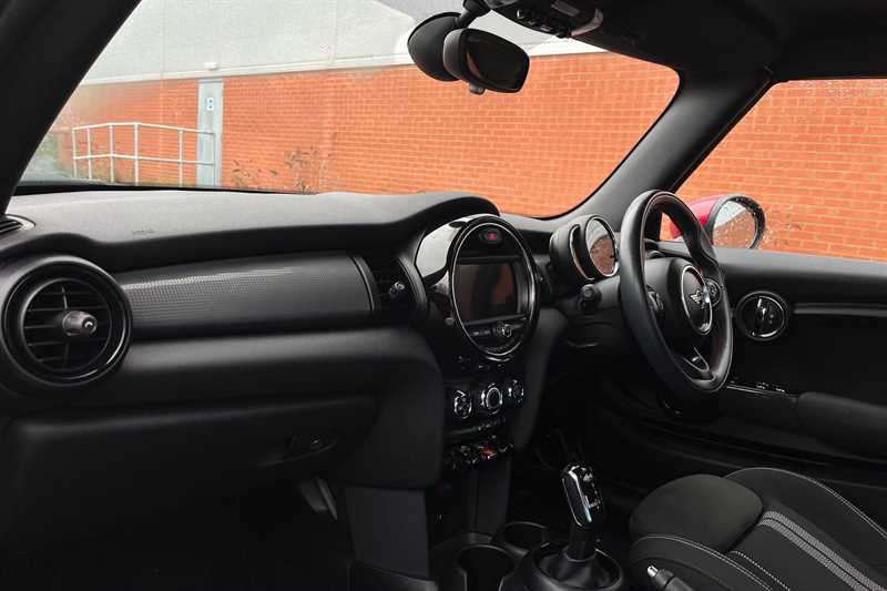 Used MINI Convertible 2019 for sale - 77146439: Photo 13